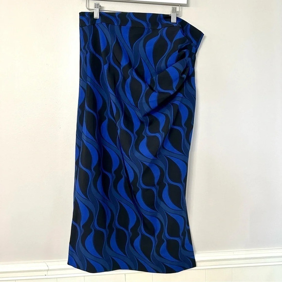 Zara Black and Blue Printed Gathered Midi Skirt with Side Slit Size XL NWT - Picture 2 of 10